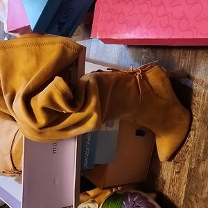 Qupid Women's MILIA-111X Over The Knee Boot, Camel, 6.5 M US